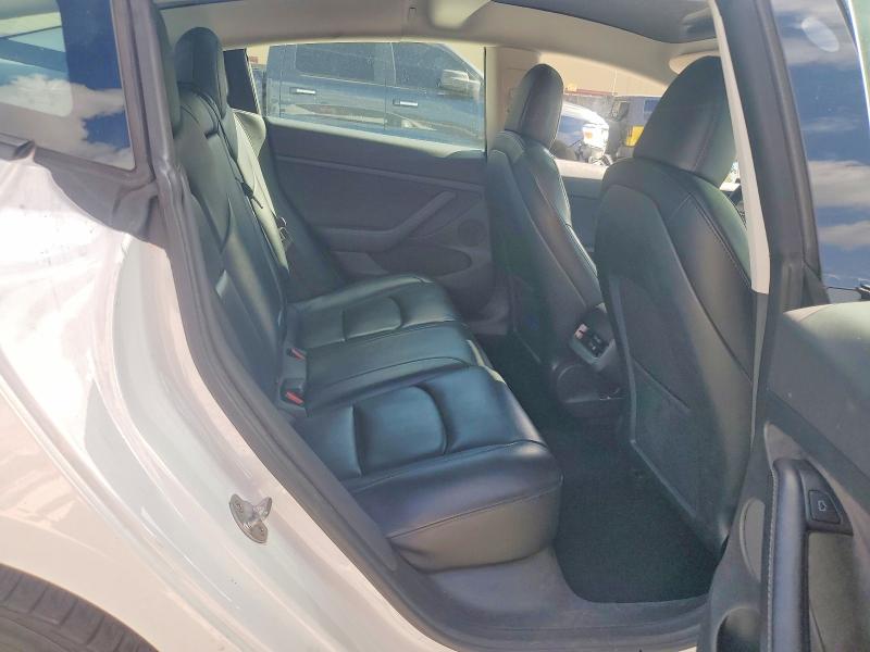 45840656 :رقم المزاد ، 5YJ3E1EBXNF123411 vin ، 2022 Tesla Model 3 مزاد بيع