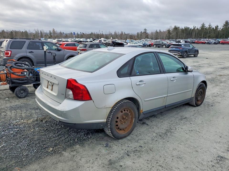 2010 Volvo S40 მანქანა იყიდება აუქციონზე, vin: YV1382MS2A2508323, აუქციონის ნომერი: 46878656