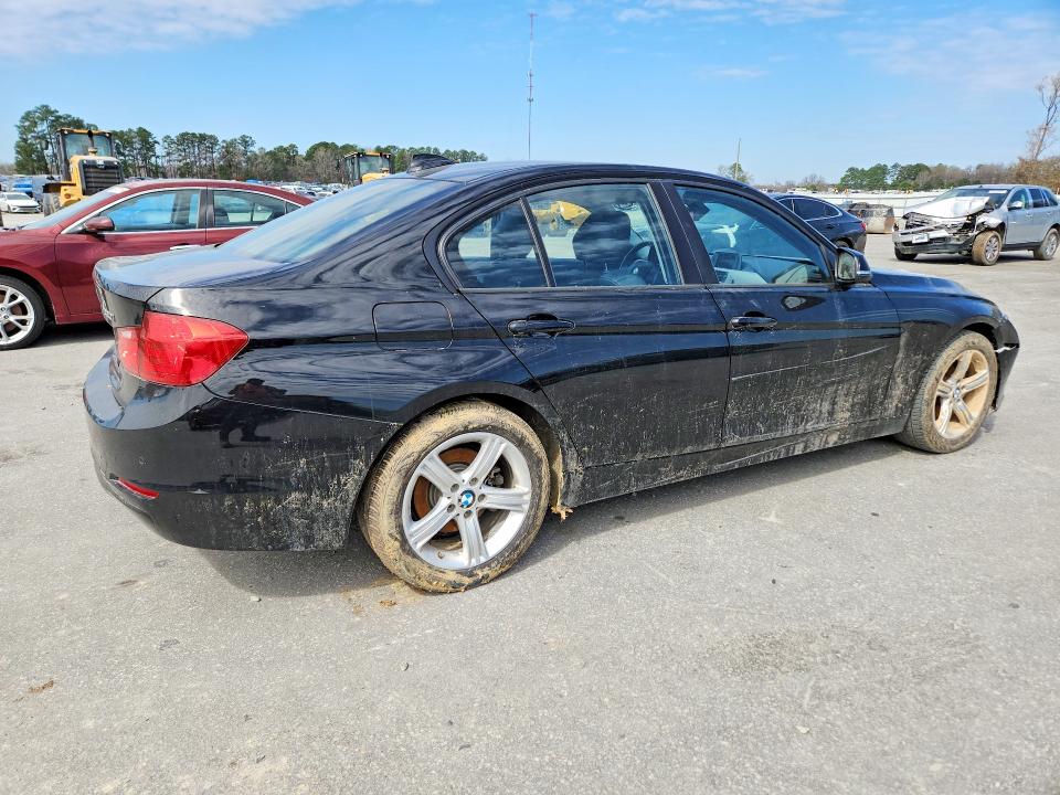 2015 Bmw 320 მანქანა იყიდება აუქციონზე, vin: WBA3B1C54FK138624, აუქციონის ნომერი: 45492106