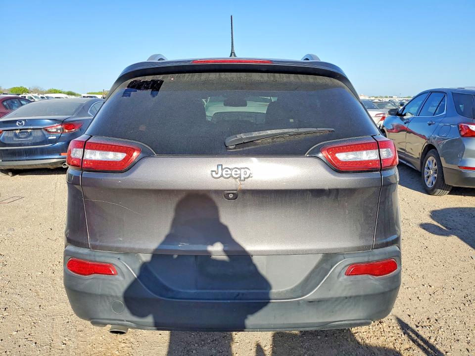 2015 Jeep Cherokee მანქანა იყიდება აუქციონზე, vin: 1C4PJLCB4FW669257, აუქციონის ნომერი: 46138436