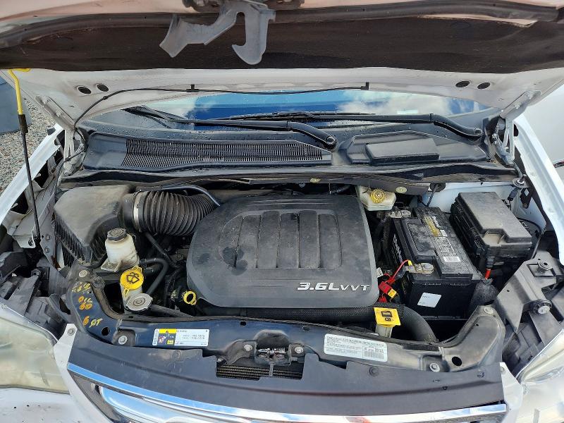 41703696 :رقم المزاد ، 2C4RC1BG8ER413814 vin ، 2014 Chrysler Town & Country مزاد بيع