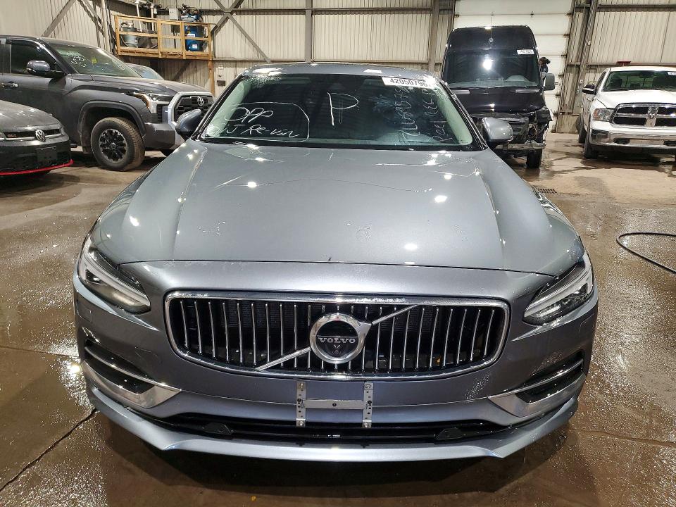 Продаж на аукціоні авто 2018 Volvo S90, vin: LVY992ML1JP034947, номер лоту: 42050796
