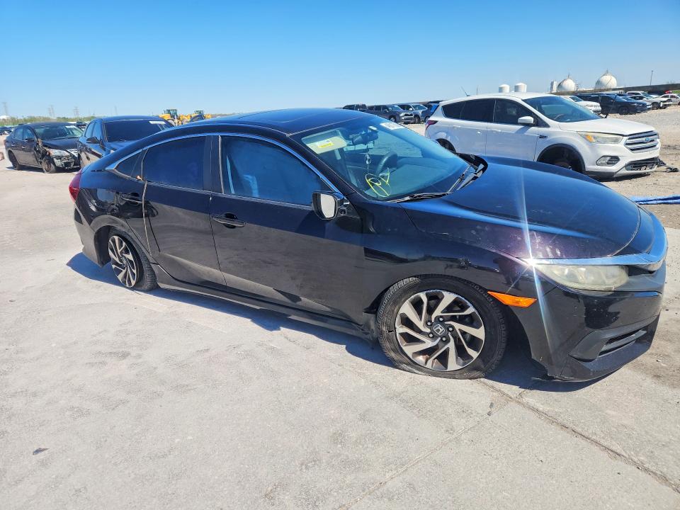 46017556 :رقم المزاد ، 19XFC2F76GE026248 vin ، 2016 Honda Civic مزاد بيع