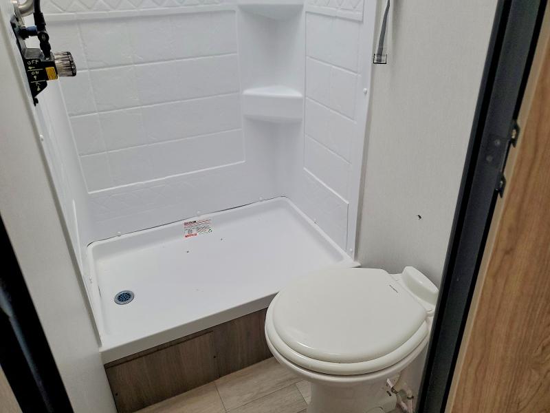 Продажа на аукционе авто 2025 Forest River Work And Play, vin: 5ZT2WPGB6SW030299, номер лота: 48146866