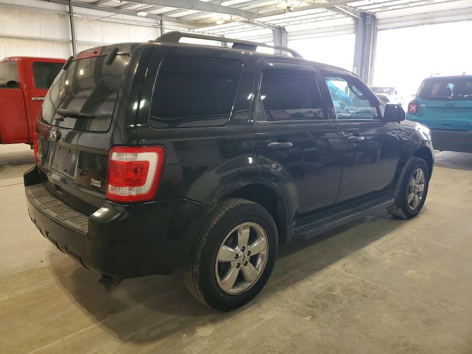 2011 Ford Escape მანქანა იყიდება აუქციონზე, vin: 1FMCU9DGXBKB20517, აუქციონის ნომერი: 79020945