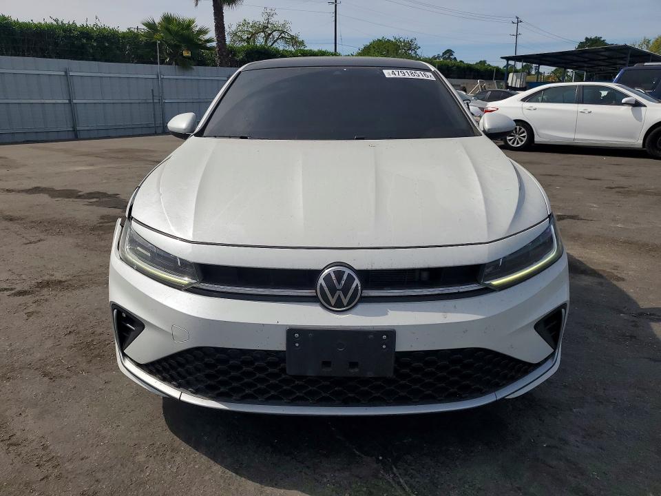 Продажа на аукционе авто 2025 Volkswagen Jetta, vin: 3VW7X7BU3SM035633, номер лота: 47918516