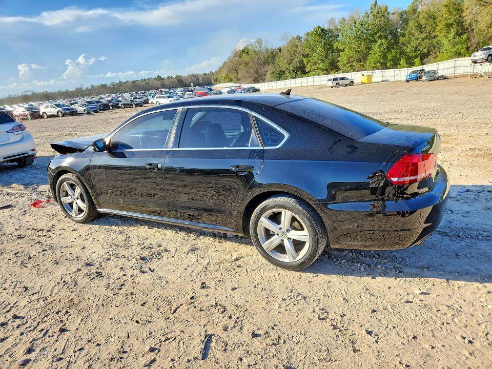 41704566 :رقم المزاد ، 1VWBH7A31EC015676 vin ، 2014 Volkswagen Passat مزاد بيع