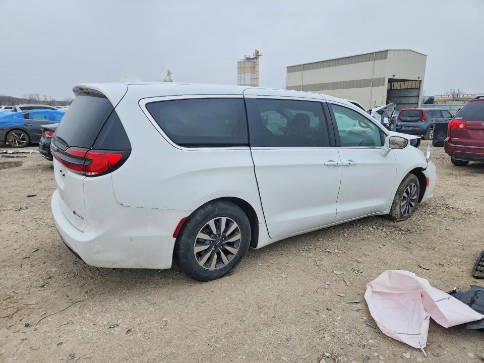2022 Chrysler Pacifica მანქანა იყიდება აუქციონზე, vin: 2C4RC1L79NR121216, აუქციონის ნომერი: 46134946
