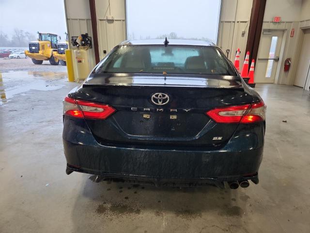 79668515 :رقم المزاد ، 4T1B11HK6KU702624 vin ، 2019 Toyota Camry مزاد بيع