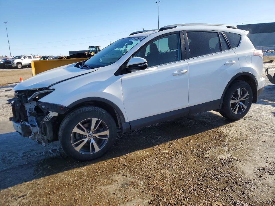 79170395 :رقم المزاد ، 2T3RFREVXJW761002 vin ، 2018 Toyota Rav4 مزاد بيع