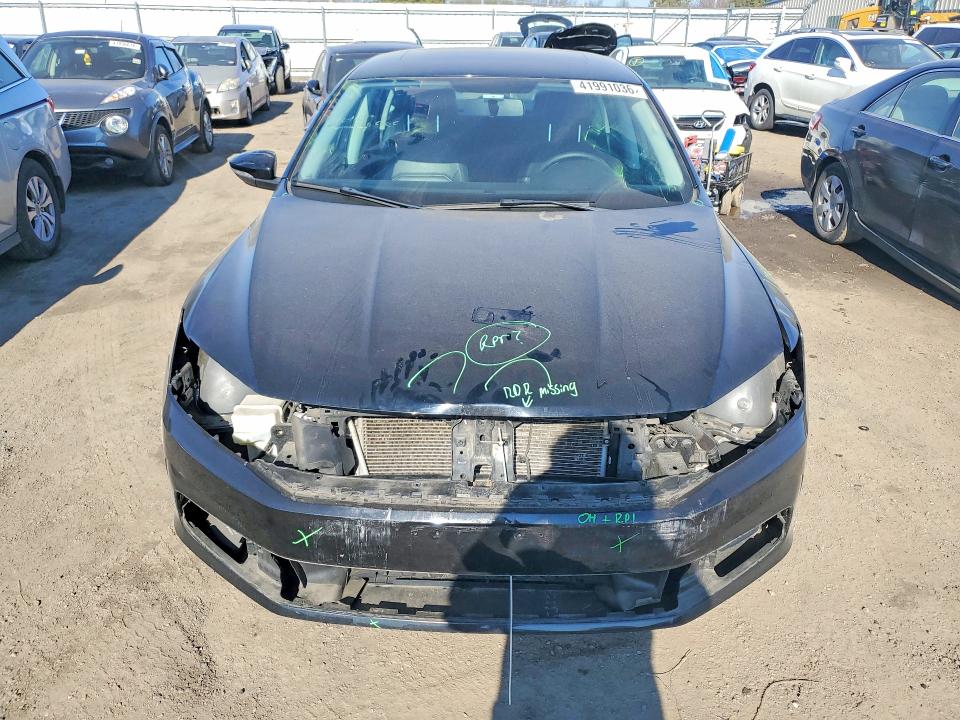 Продажа на аукционе авто 2016 Volkswagen Passat, vin: 1VWBT7A33GC031735, номер лота: 41991036