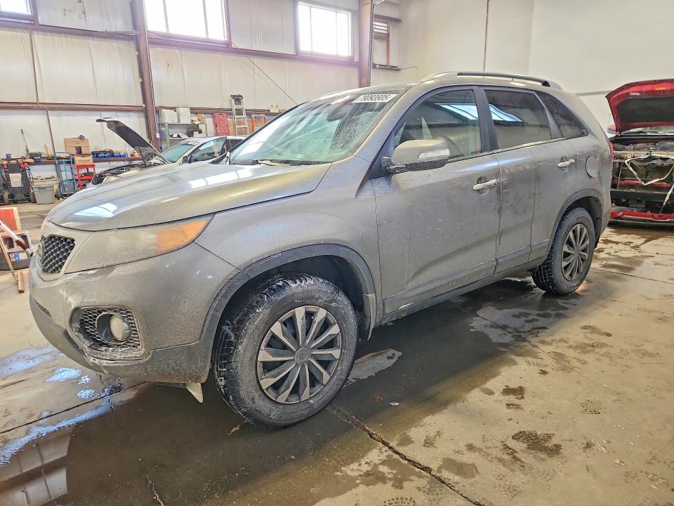 79093905 :رقم المزاد ، 5XYKT3A12BG145031 vin ، 2011 Kia Sorento مزاد بيع