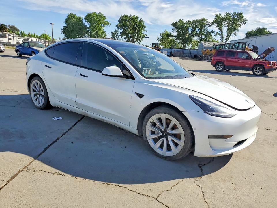 47810676 :رقم المزاد ، 5YJ3E1EA6MF078652 vin ، 2021 Tesla Model 3 مزاد بيع