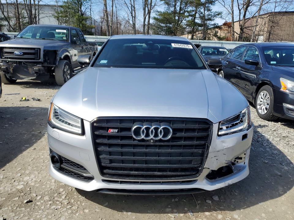 2017 Audi S8 მანქანა იყიდება აუქციონზე, vin: WUAJ5AFD0HN900064, აუქციონის ნომერი: 47042076