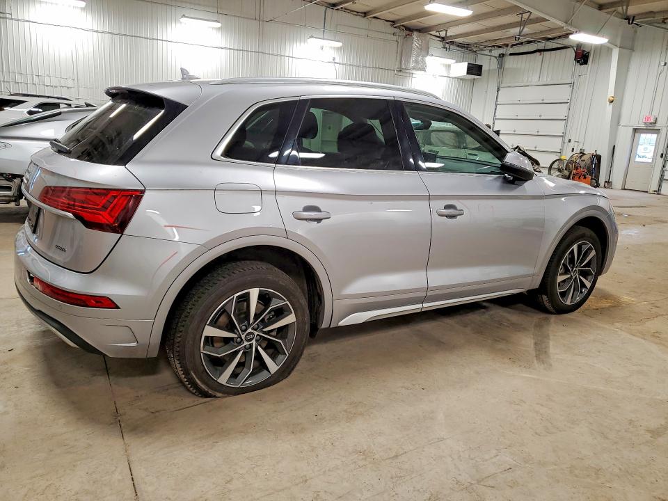 Продаж на аукціоні авто 2021 Audi Q5, vin: WA1BAAFY1M2053321, номер лоту: 46485606