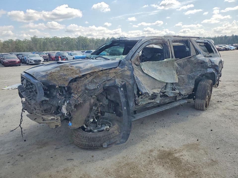 47406526 :رقم المزاد ، JTEVA5AR6T5010399 vin ، 2026 Toyota 4runner مزاد بيع