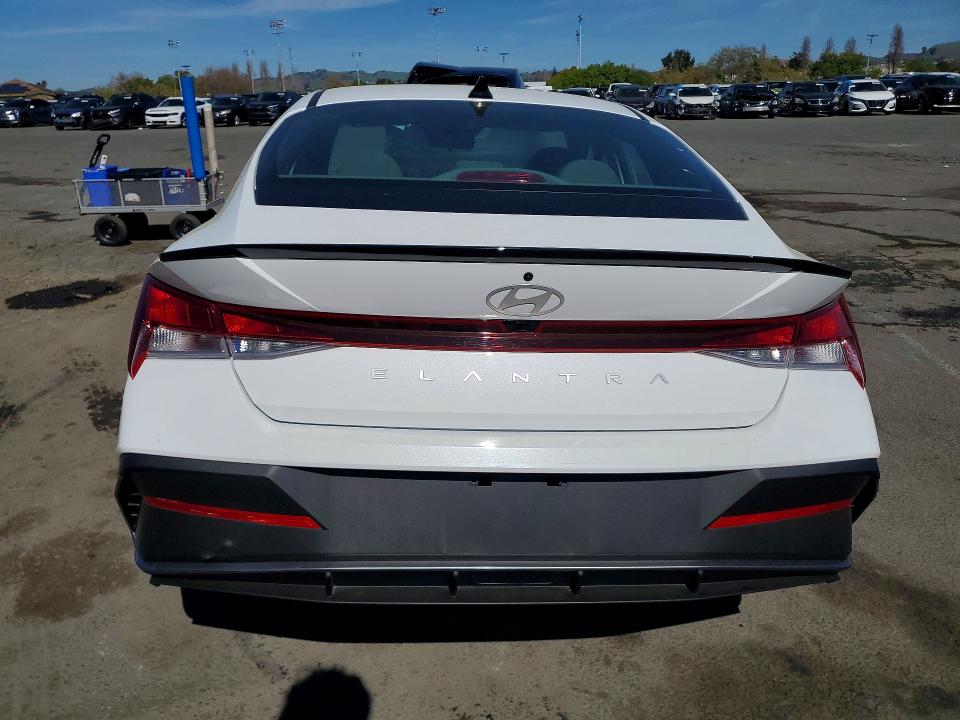 Продаж на аукціоні авто 2025 Hyundai Elantra, vin: KMHLM4DG4SU017164, номер лоту: 45667596