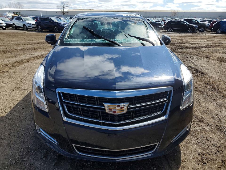 47980726 :رقم المزاد ، 2G61N5S37H9119632 vin ، 2017 Cadillac Xts مزاد بيع