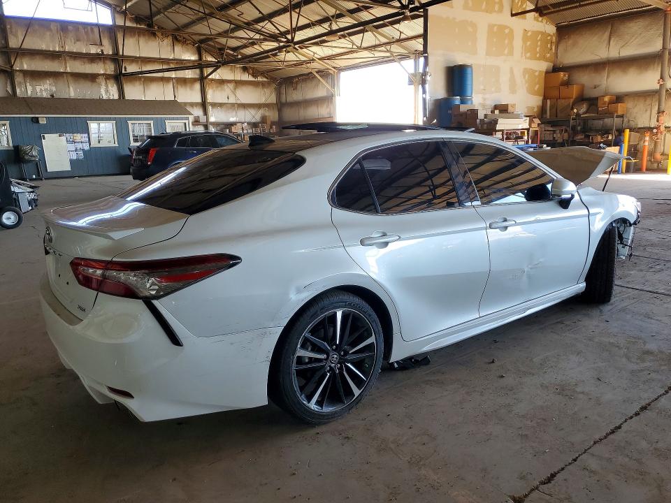 Продаж на аукціоні авто 2019 Toyota Camry, vin: 4T1B61HK9KU808664, номер лоту: 45856786