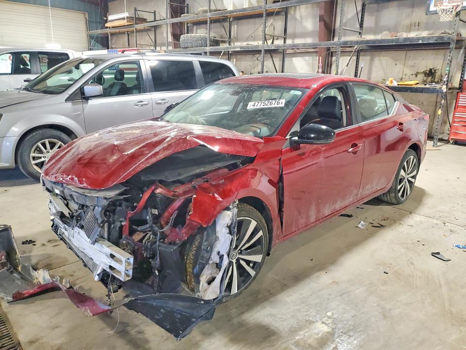 2021 Nissan Altima მანქანა იყიდება აუქციონზე, vin: 1N4BL4CW4MN367389, აუქციონის ნომერი: 47752676