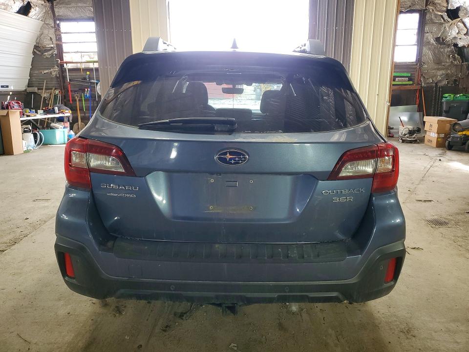 47076886 :رقم المزاد ، 4S4BSENC2J3263282 vin ، 2018 Subaru Outback مزاد بيع