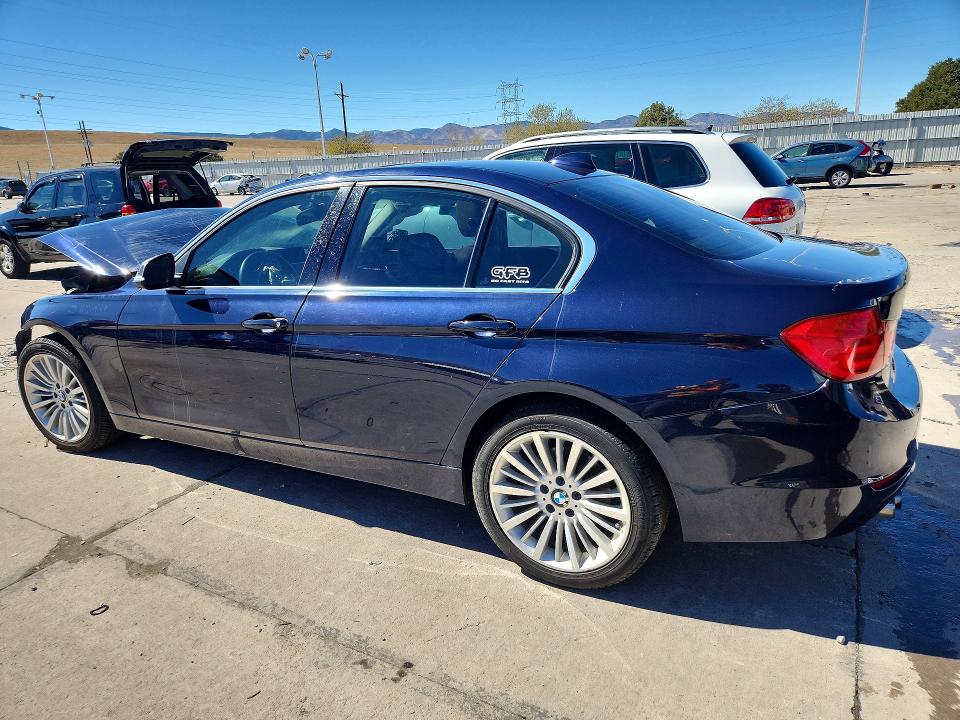 46741056 :رقم المزاد ، WBA3B3C51EJ979560 vin ، 2014 Bmw 328 مزاد بيع