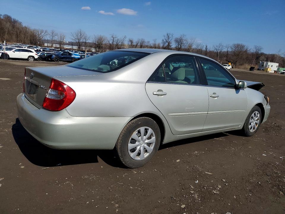 45593006 :رقم المزاد ، 4T1BE32KX3U771309 vin ، 2003 Toyota Camry مزاد بيع
