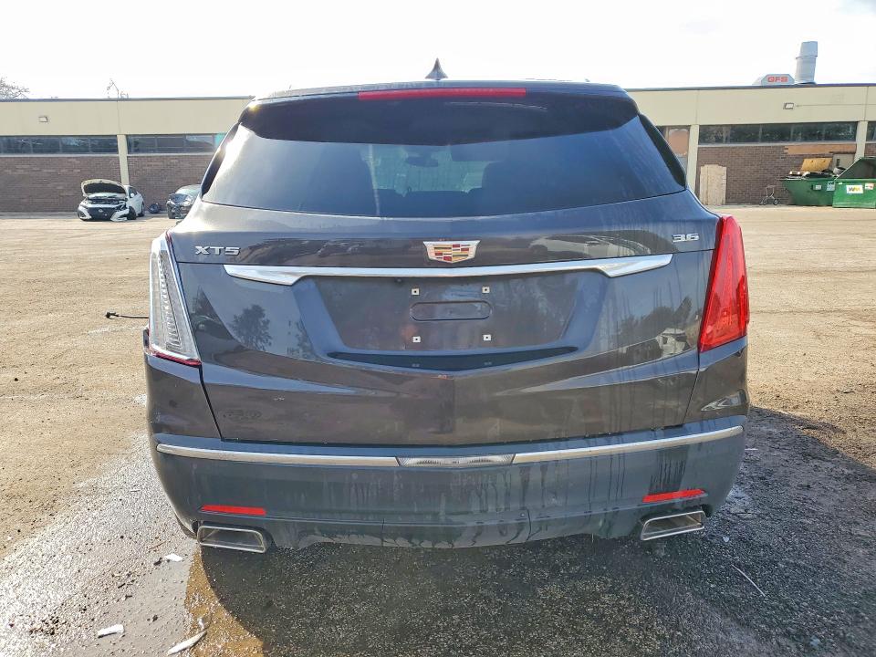 2017 Cadillac Xt5 მანქანა იყიდება აუქციონზე, vin: 1GYKNBRS4HZ235514, აუქციონის ნომერი: 46757036