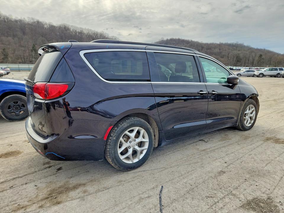 2018 Chrysler Pacifica მანქანა იყიდება აუქციონზე, vin: 2C4RC1FG0JR356951, აუქციონის ნომერი: 47498896