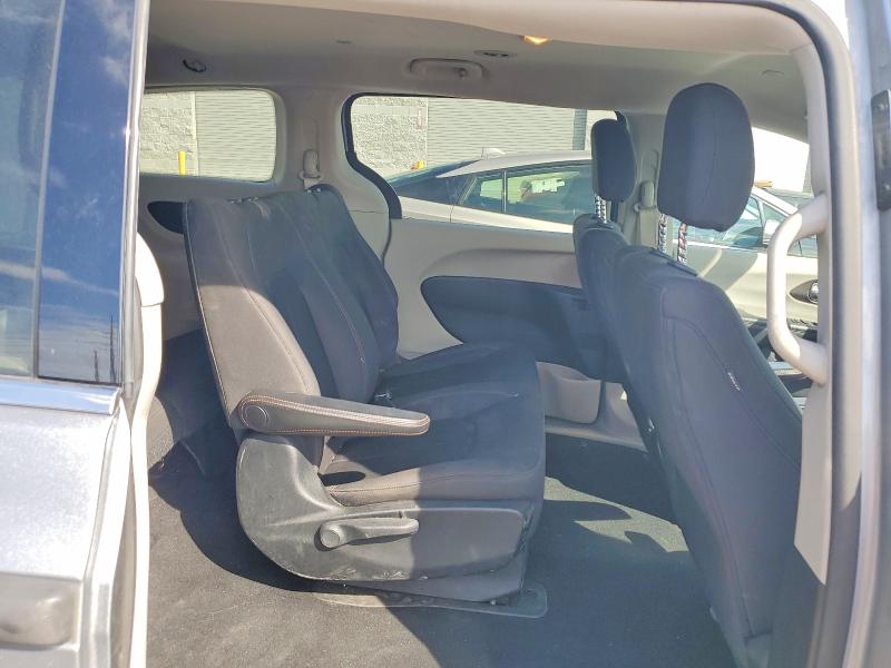 2019 Chrysler Pacifica მანქანა იყიდება აუქციონზე, vin: 2C4RC1AG9KR643911, აუქციონის ნომერი: 79939175