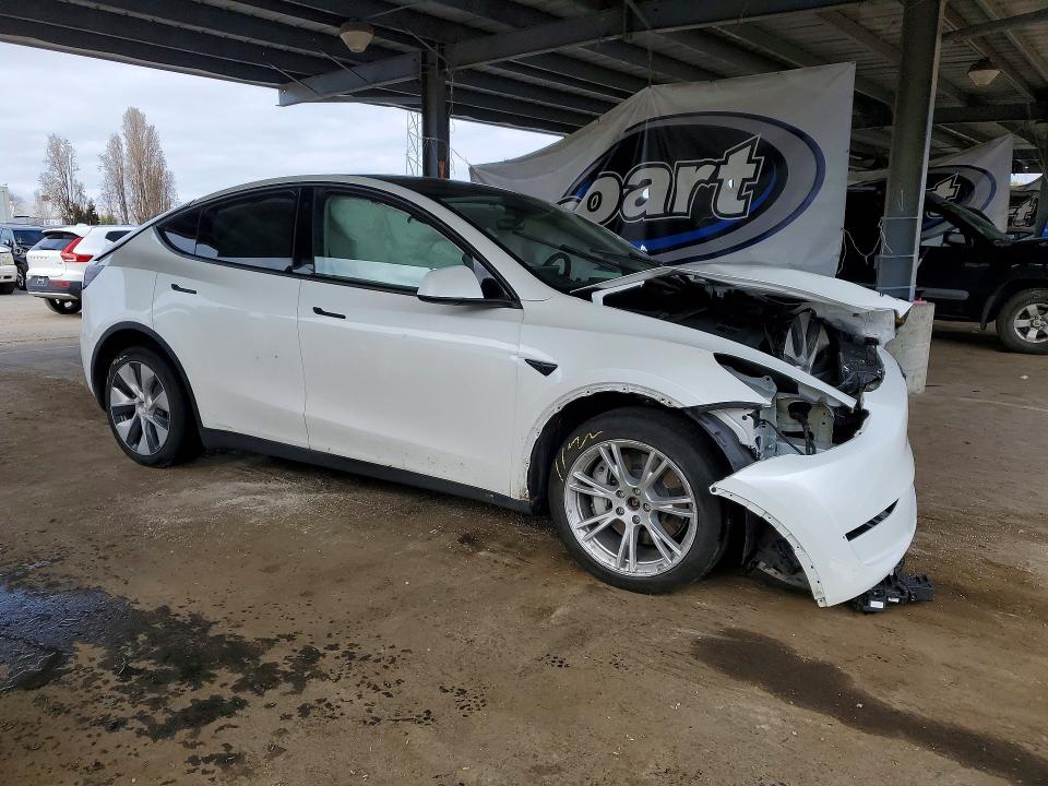 Продажа на аукционе авто 2023 Tesla Model Y, vin: 7SAYGDEEXPF638958, номер лота: 79735155