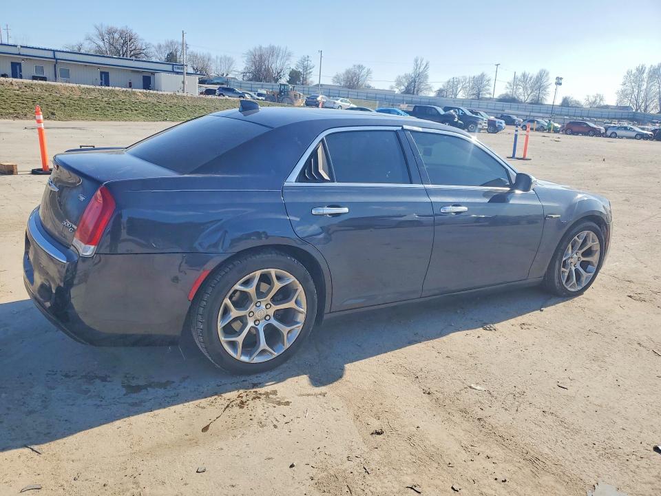 Продажа на аукционе авто 2018 Chrysler 300c, vin: 2C3CCAPT0JH181581, номер лота: 45695436