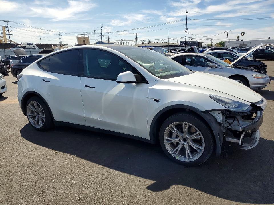 2021 Tesla Model Y მანქანა იყიდება აუქციონზე, vin: 5YJYGDED7MF130284, აუქციონის ნომერი: 79276285