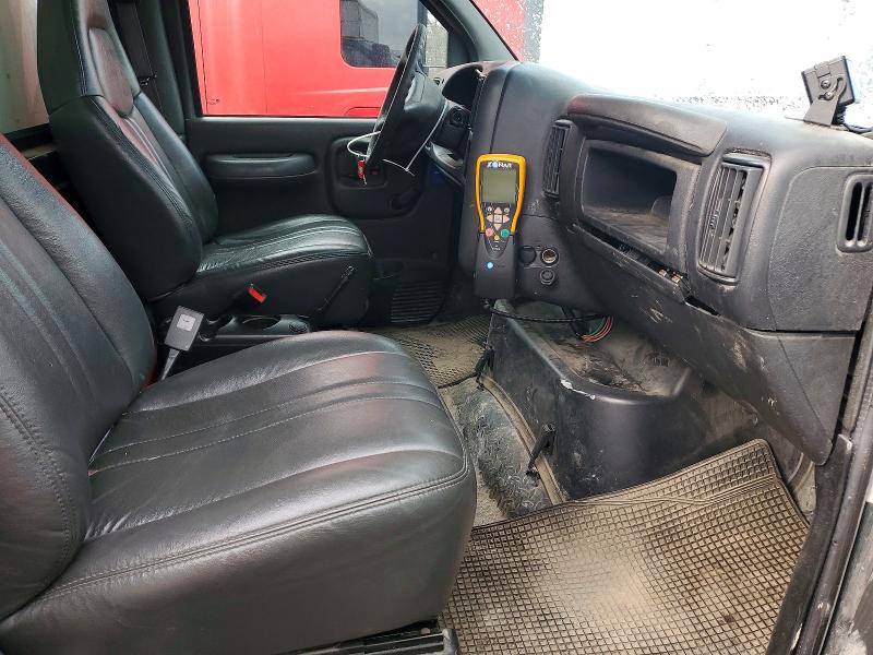 79130445 :رقم المزاد ، 1GBJ7C1C35F534693 vin ، 2005 Chevrolet C7500 مزاد بيع