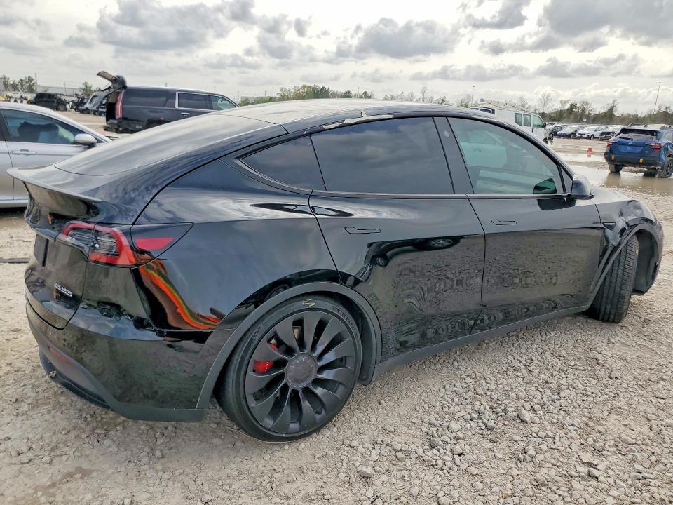 Продажа на аукционе авто 2022 Tesla Model Y, vin: 7SAYGDEF4NF454587, номер лота: 42024006