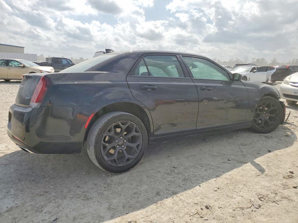 Продажа на аукционе авто 2019 Chrysler 300, vin: 2C3CCAAG4KH690652, номер лота: 79560555