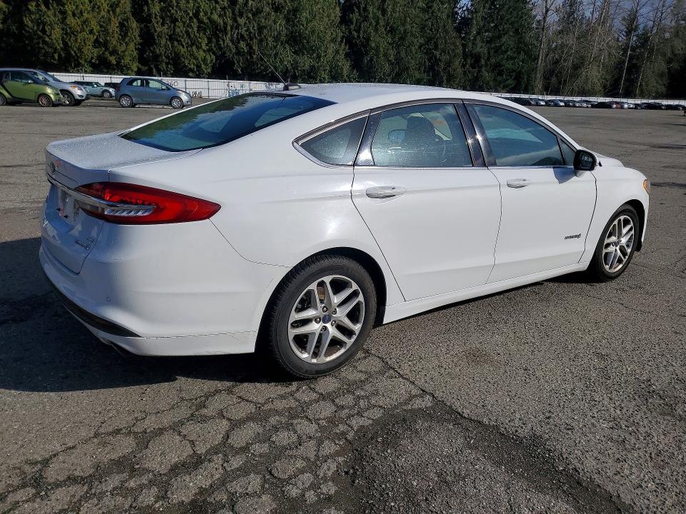 Продаж на аукціоні авто 2018 Ford Fusion, vin: 3FA6P0LU2JR221238, номер лоту: 79126785
