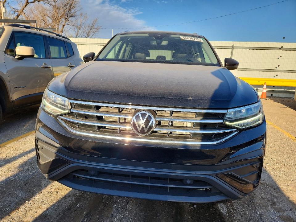Продажа на аукционе авто 2022 Volkswagen Tiguan, vin: 3VV2B7AX8NM089233, номер лота: 46876726