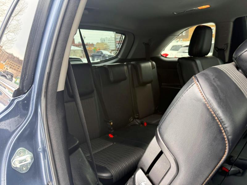 45568616 :رقم المزاد ، 5TDBZRFH5JS910676 vin ، 2018 Toyota Highlander مزاد بيع