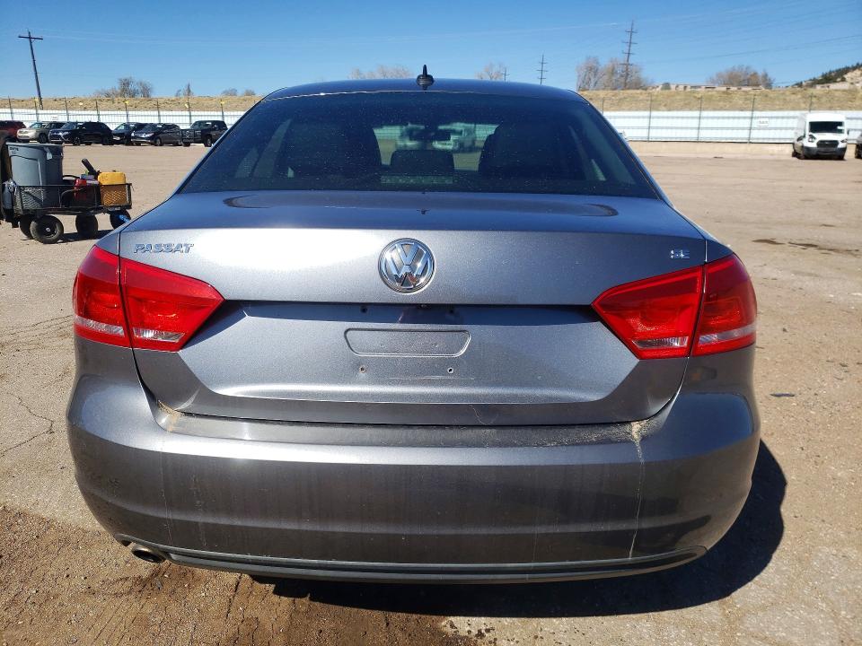 46232426 :رقم المزاد ، 1VWBP7A37DC008328 vin ، 2013 Volkswagen Passat مزاد بيع