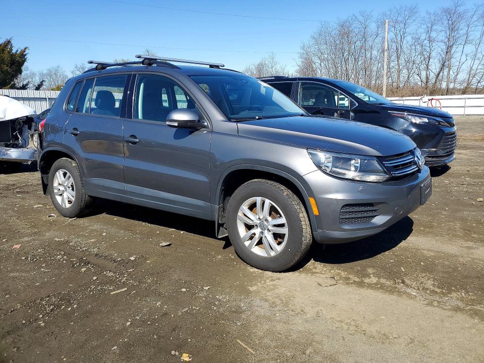 Aukcja sprzedaży 2016 Volkswagen Tiguan, vin: WVGBV7AX6GW605030, numer aukcji: 47231946