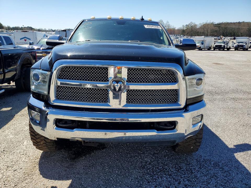 42045206 :رقم المزاد ، 3C6UR5GL1FG673766 vin ، 2015 Ram 2500 مزاد بيع