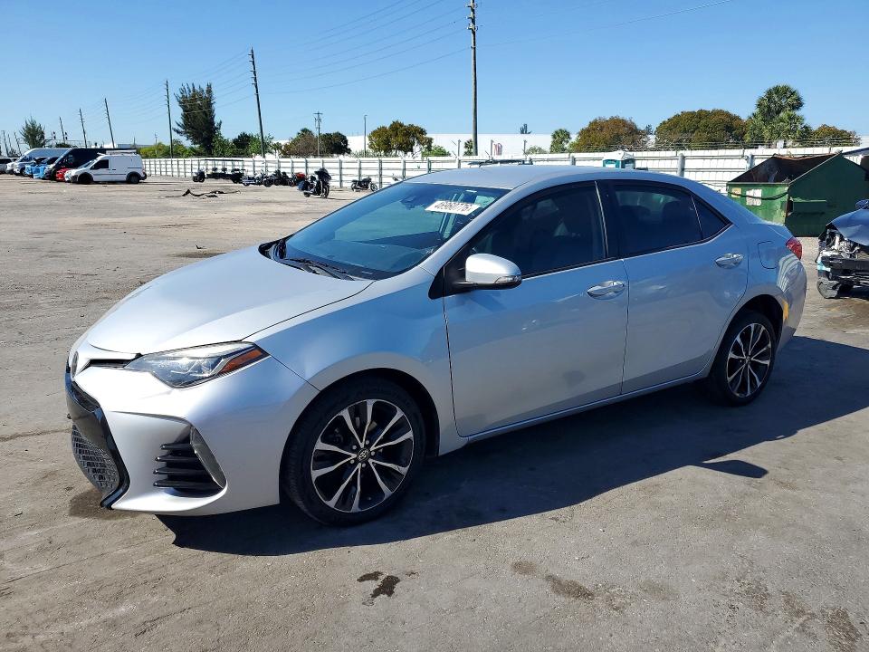 46960776 :رقم المزاد ، 5YFBURHEXJP810048 vin ، 2018 Toyota Corolla مزاد بيع