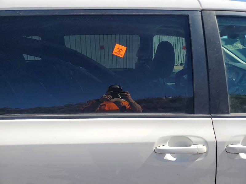 2011 Toyota Sienna მანქანა იყიდება აუქციონზე, vin: 5TDYK3DC8BS122253, აუქციონის ნომერი: 79673355