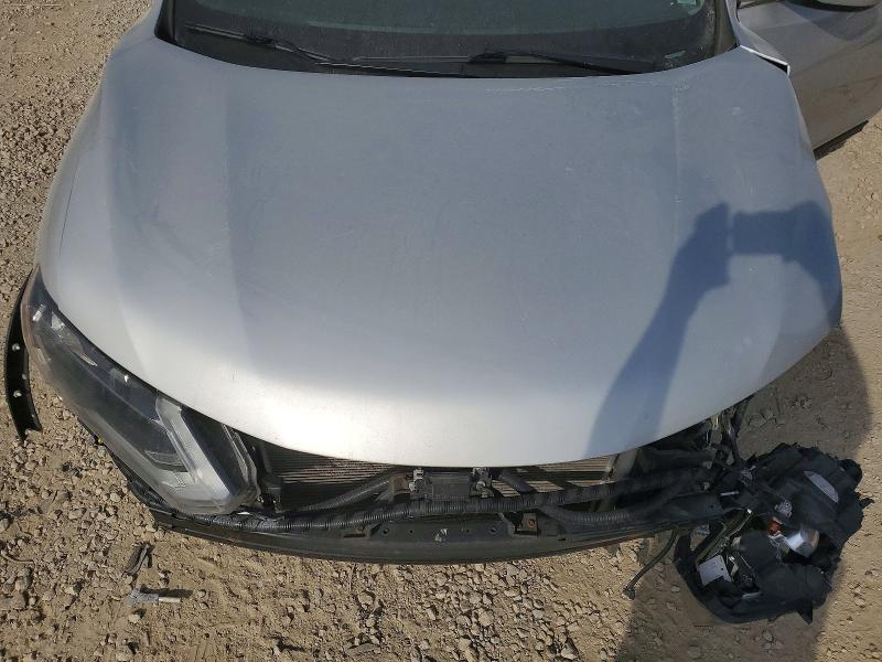 47395136 :رقم المزاد ، 5N1AT2MV6HC886537 vin ، 2017 Nissan Rogue مزاد بيع
