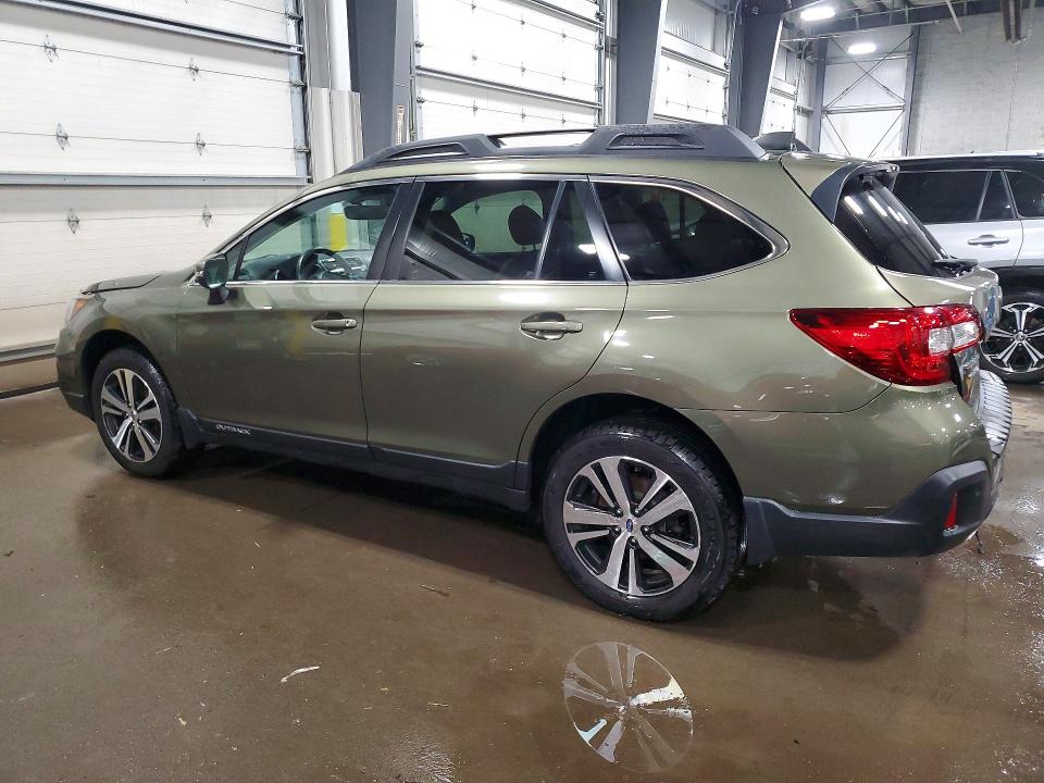 47181846 :رقم المزاد ، 4S4BSANC1J3336733 vin ، 2018 Subaru Outback مزاد بيع