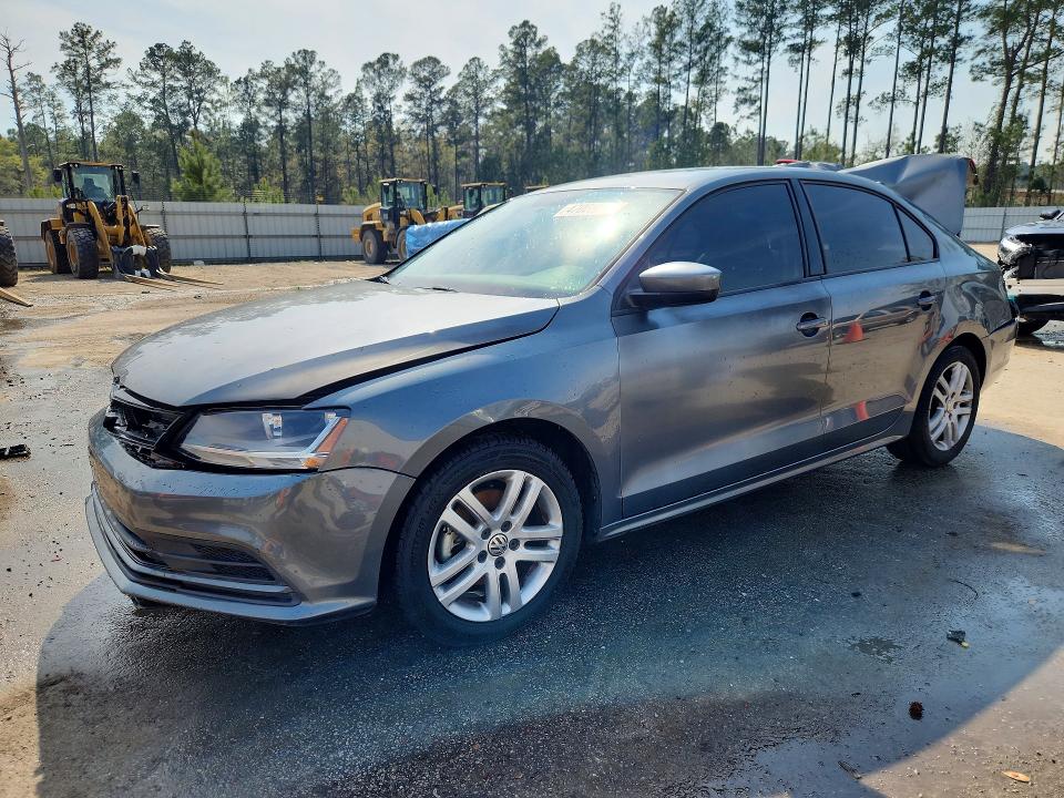 47069686 :رقم المزاد ، 3VW2B7AJ7JM240516 vin ، 2018 Volkswagen Jetta مزاد بيع