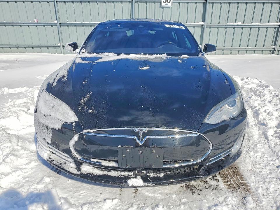 Продаж на аукціоні авто 2015 Tesla Model S, vin: 5YJSA1H41FF095004, номер лоту: 46112266