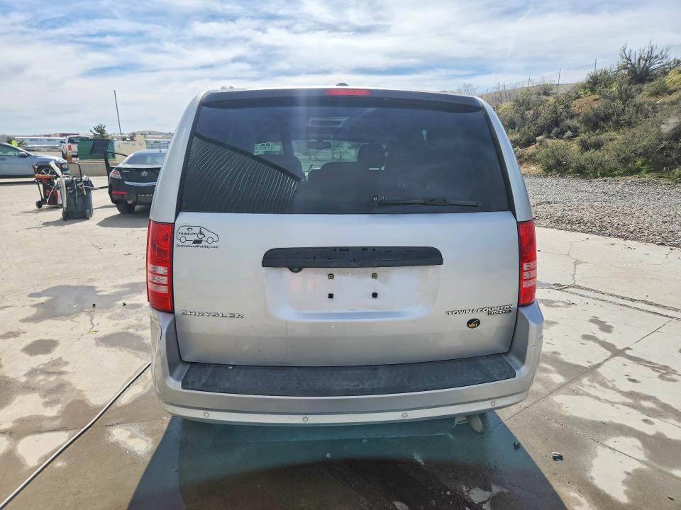 46235716 :رقم المزاد ، 2A4RR5D1XAR397909 vin ، 2010 Chrysler Town & Country مزاد بيع
