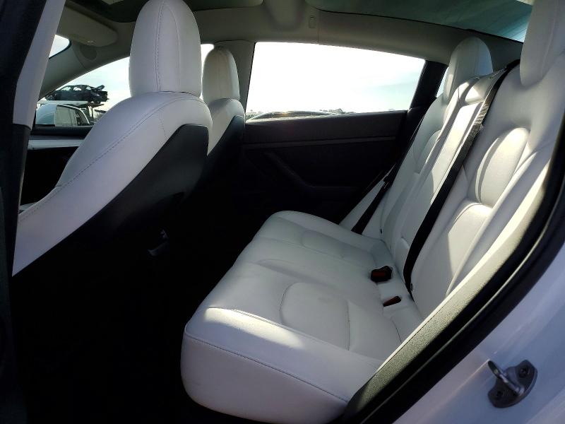 2022 Tesla Model 3 მანქანა იყიდება აუქციონზე, vin: 5YJ3E1EB6NF176946, აუქციონის ნომერი: 47279966